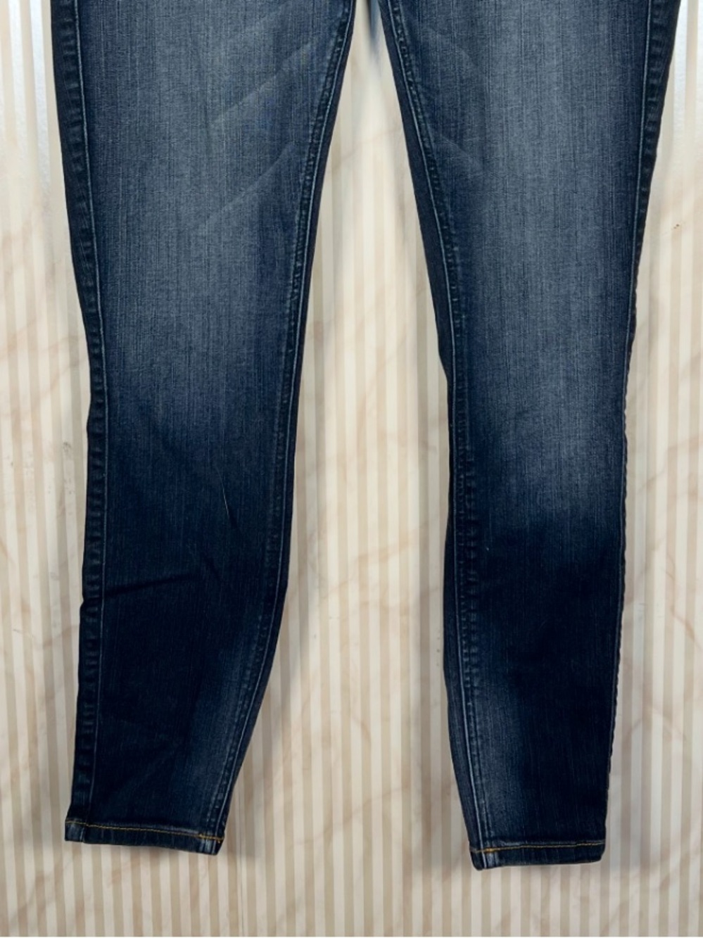 Torrid Bombshell Skinny Jeans - Picture 3 of 9